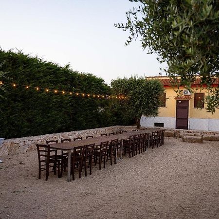 Villa Patrizia-Luxury Villa Mottola Eksteriør bilde