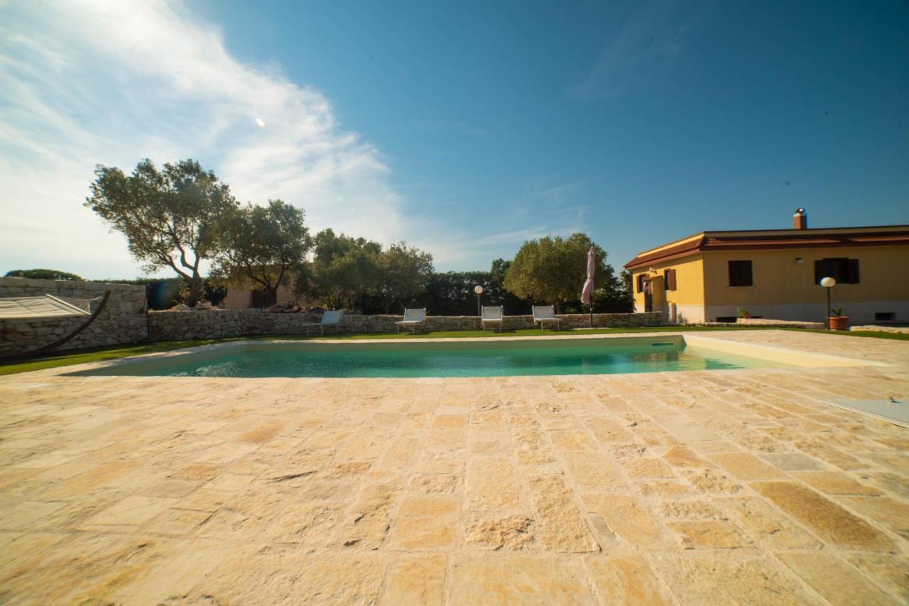 Villa Patrizia-Luxury Villa Mottola Eksteriør bilde