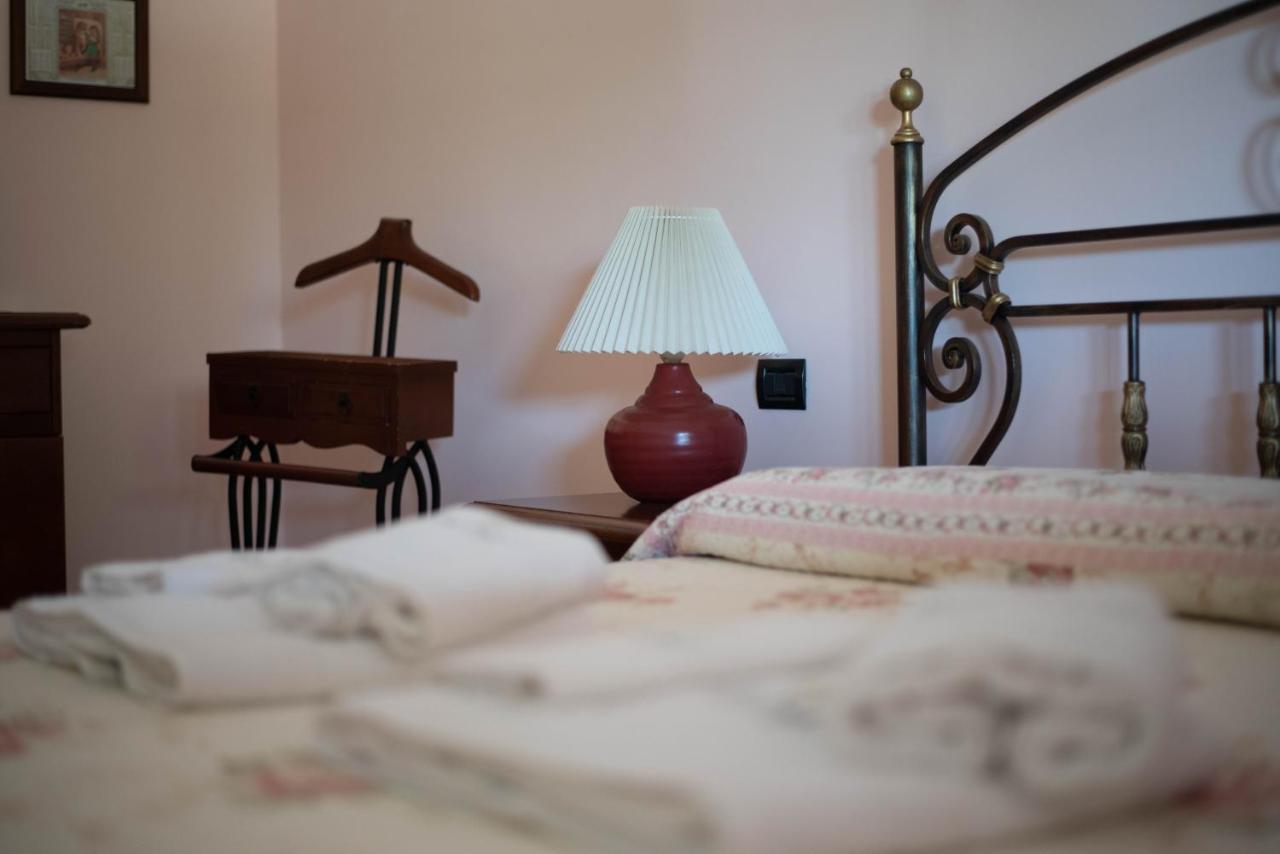 Villa Patrizia-Luxury Villa Mottola Eksteriør bilde