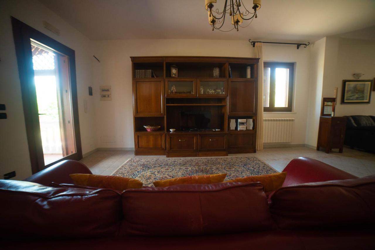 Villa Patrizia-Luxury Villa Mottola Eksteriør bilde