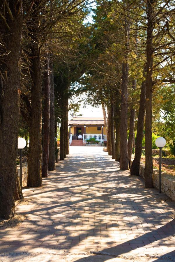 Villa Patrizia-Luxury Villa Mottola Eksteriør bilde
