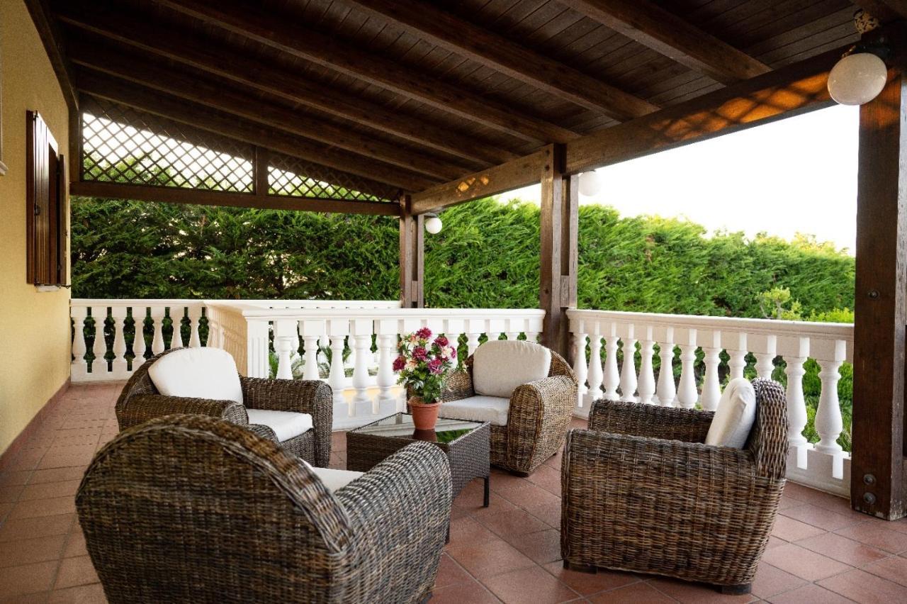 Villa Patrizia-Luxury Villa Mottola Eksteriør bilde