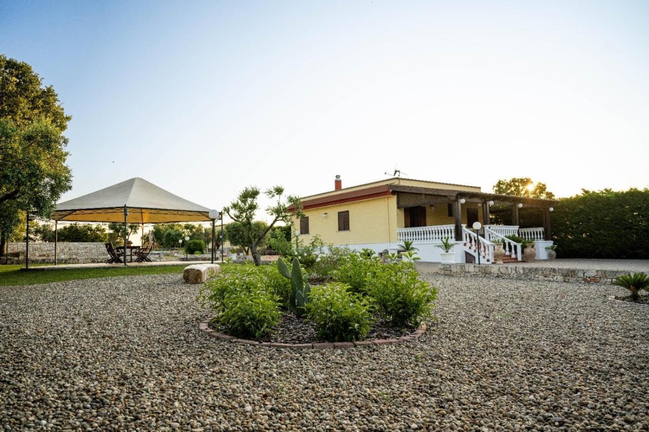 Villa Patrizia-Luxury Villa Mottola Eksteriør bilde